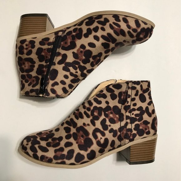 Leopard Chelsea Boots (NWOT) - Picture 5 of 5